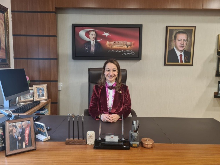 DR. DERYA BAKBAK’IN GAZİANTEP’E GAZİLİK UNVANI VERİLİŞİNİN 101. YILDÖNÜMÜ BASIN MESAJI