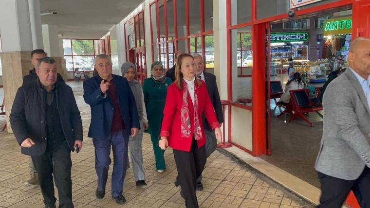 Milletvekili Bakbak’tan Otogarda Bayram Mesaisi: “Yolunuz Açık, Bayramınız Mübarek Olsun”